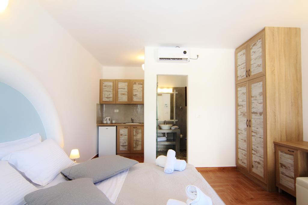 Ifestos Villa Тира Экстерьер фото